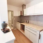 Apartma Bassanese *